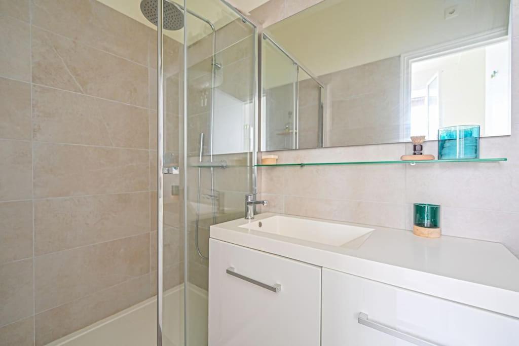 Radiant Flat - Spacious Studio Apartment - Marais Παρίσι Εξωτερικό φωτογραφία